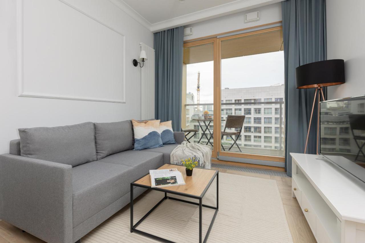 Stylish Apartment Kolejowa & Parking & Balcony By Noclegi Renters Varsovia Exterior foto
